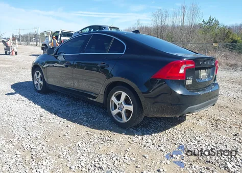 2012 Volvo S60 T5 z USA, uszkodzony, nr VIN YV1622FS6C2143756